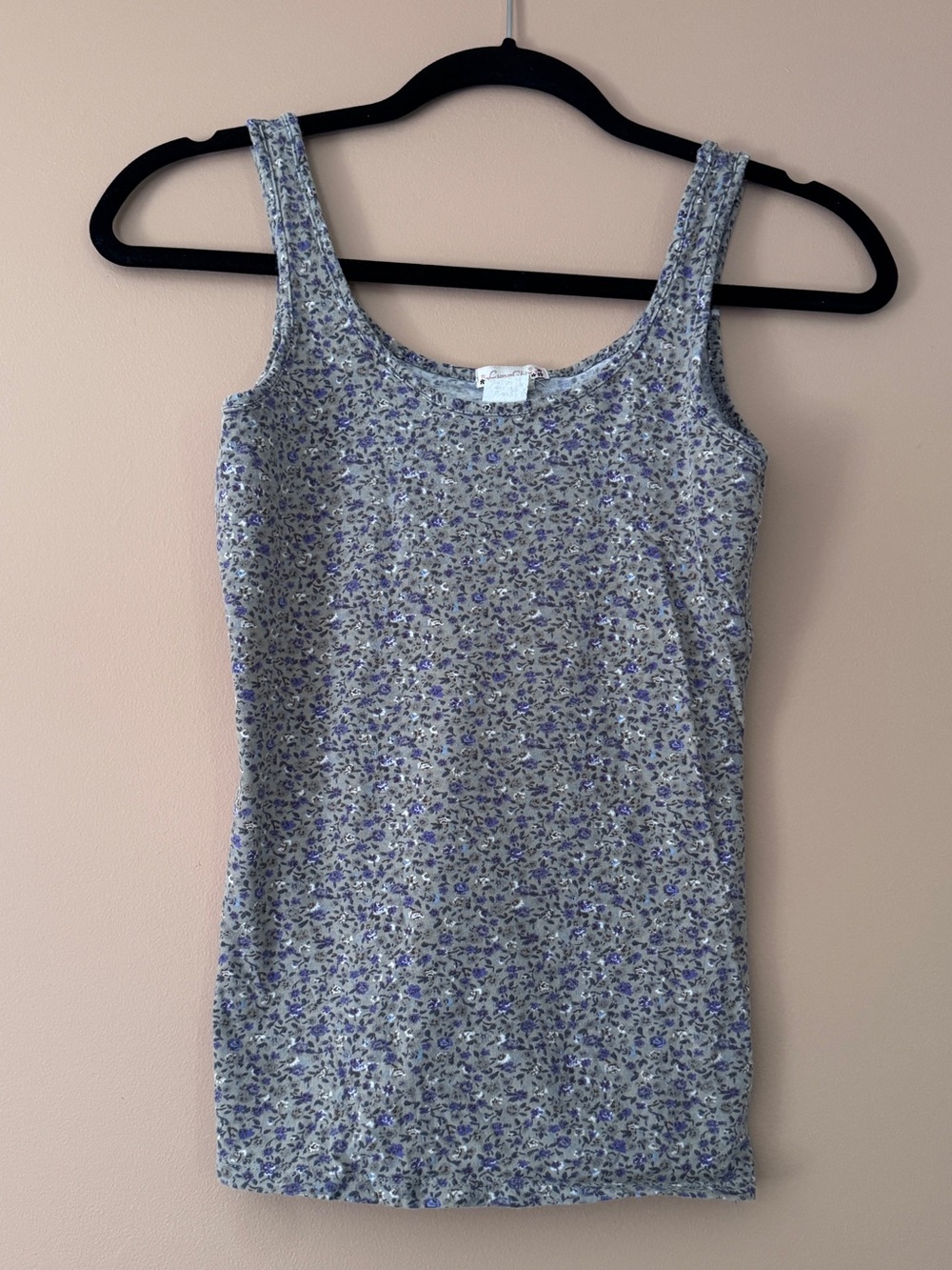 Floral Scoop Neck Tank Top in Lavender